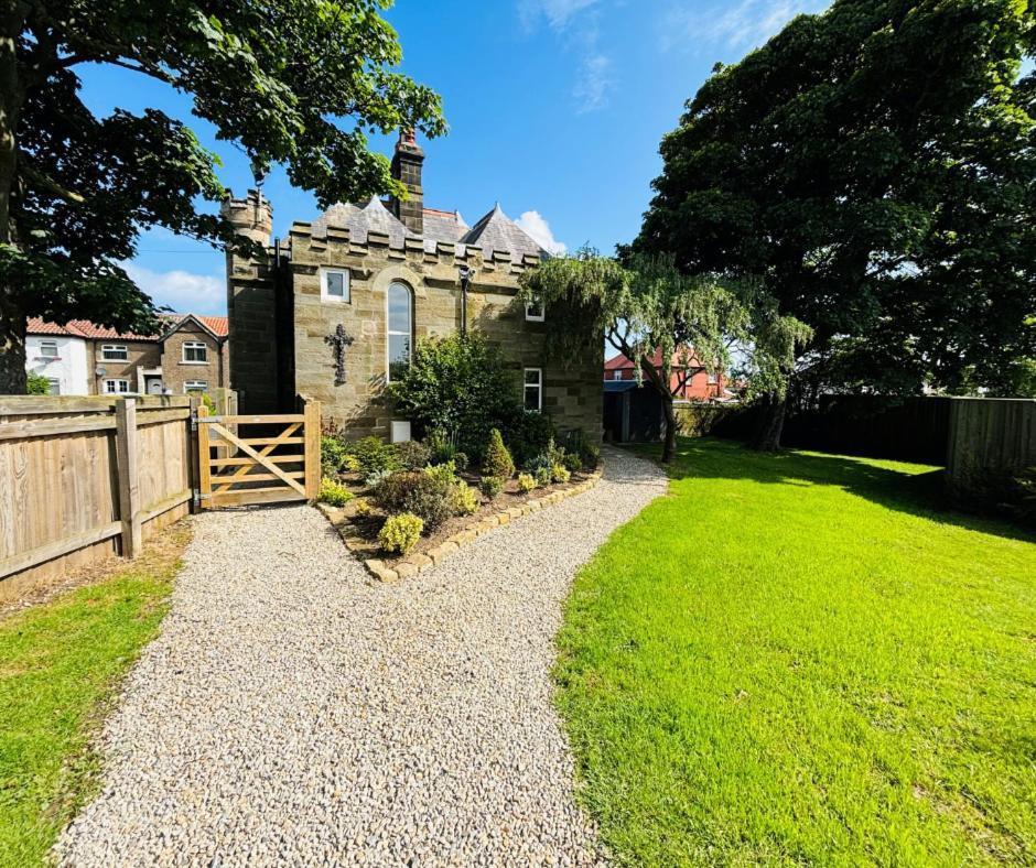 Sneaton Castle Hotel Whitby Exterior photo